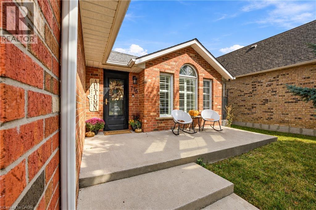 776 ACADIA Drive