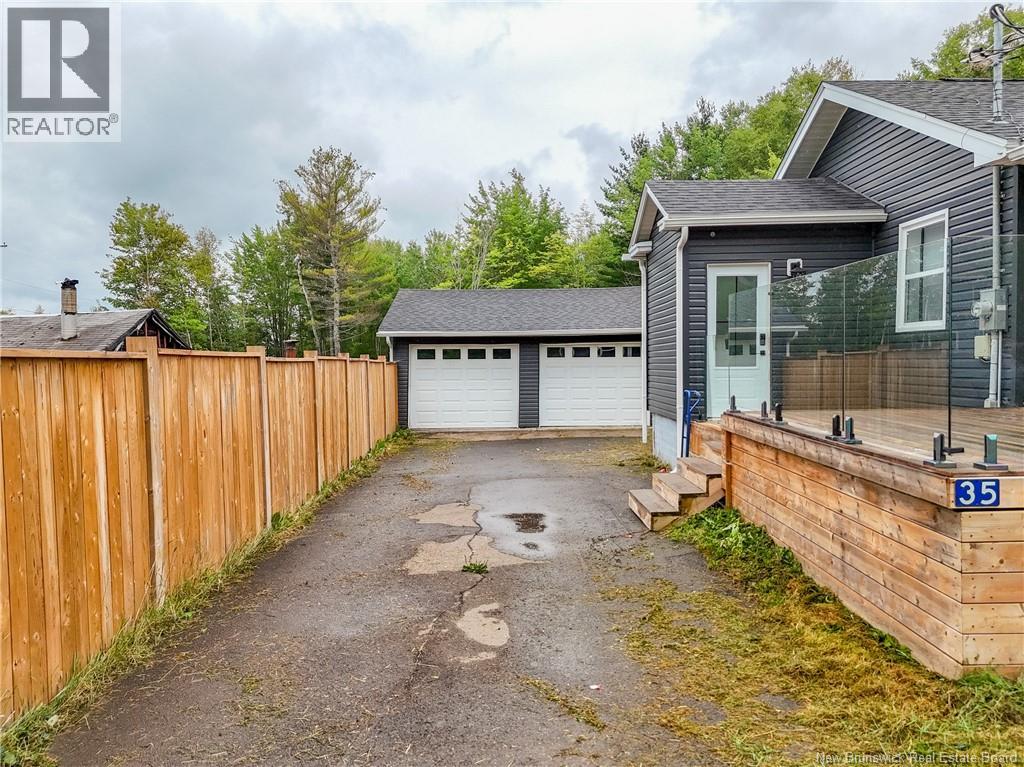 35 Centennial Drive - Photo 2