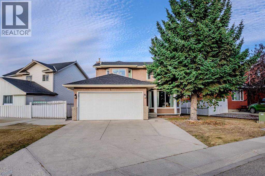 4 Del Ray Crescent NE