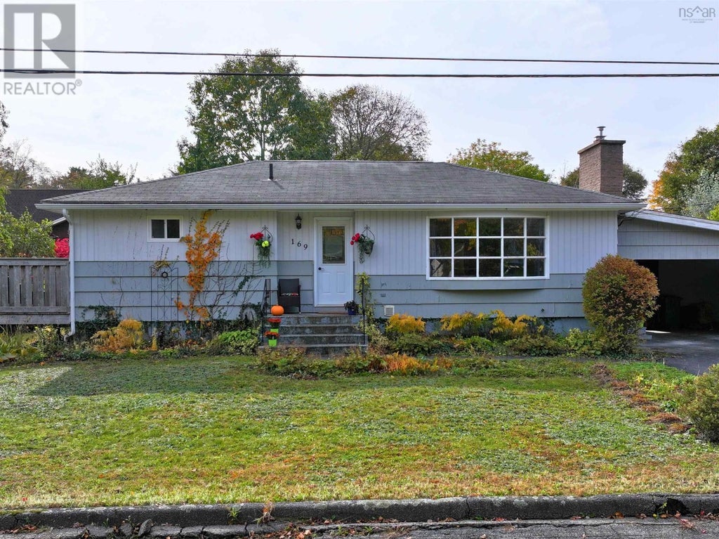 169 CHURCHILL STREET, BRIDGEWATER, NS B4V 1S4 - Image 2860411077.jpeg?d=l