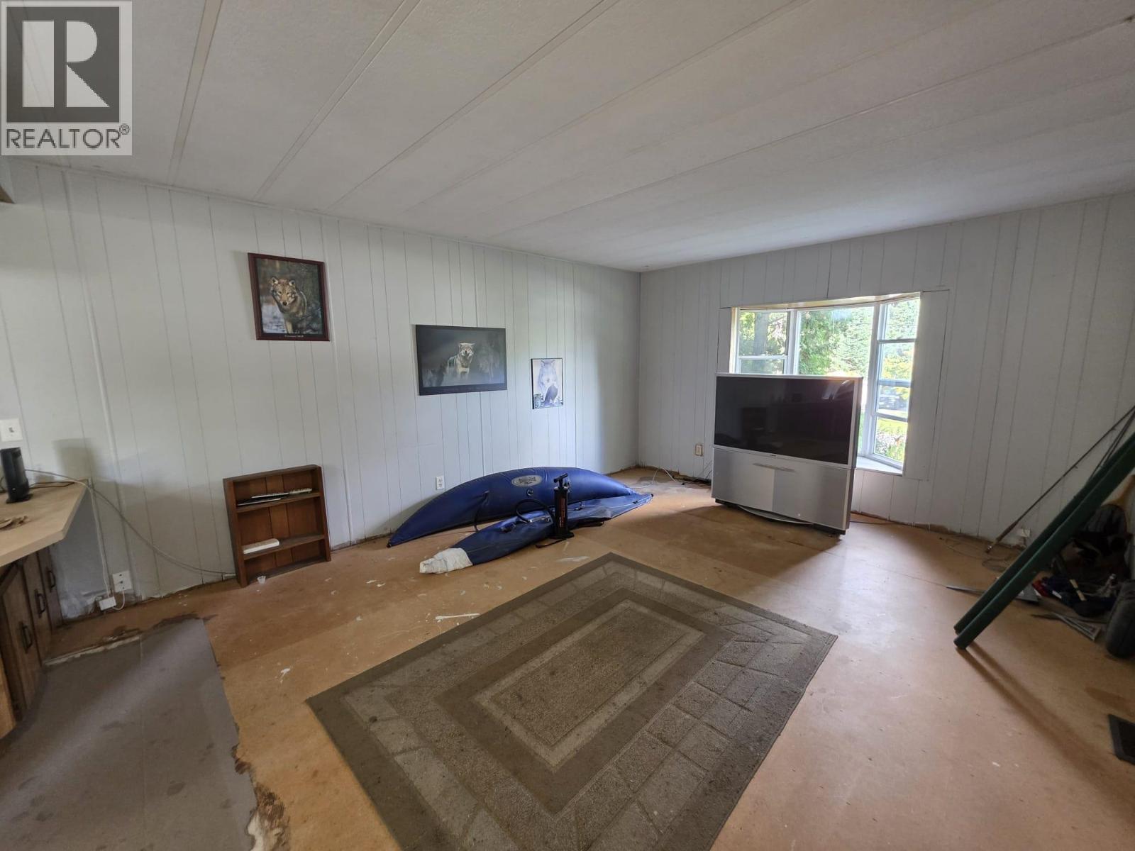7729 EMERALD DRIVE