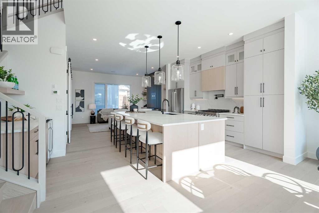 44 Collingwood Place NW