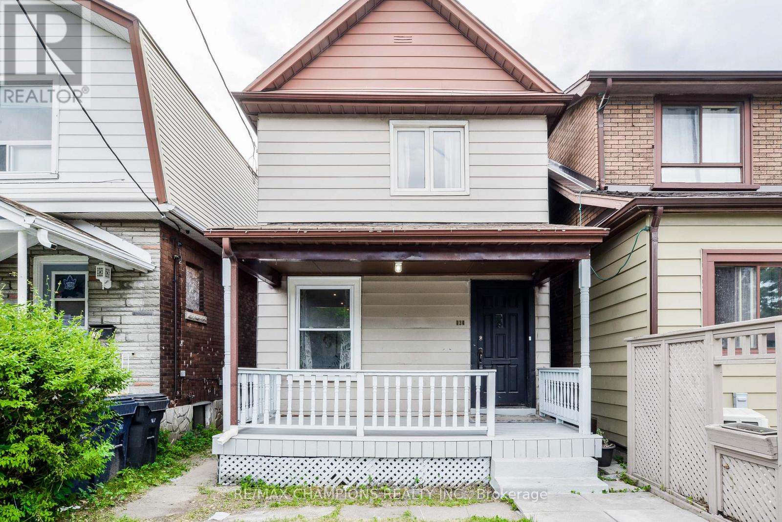 MAIN - 734 WILLARD AVENUE