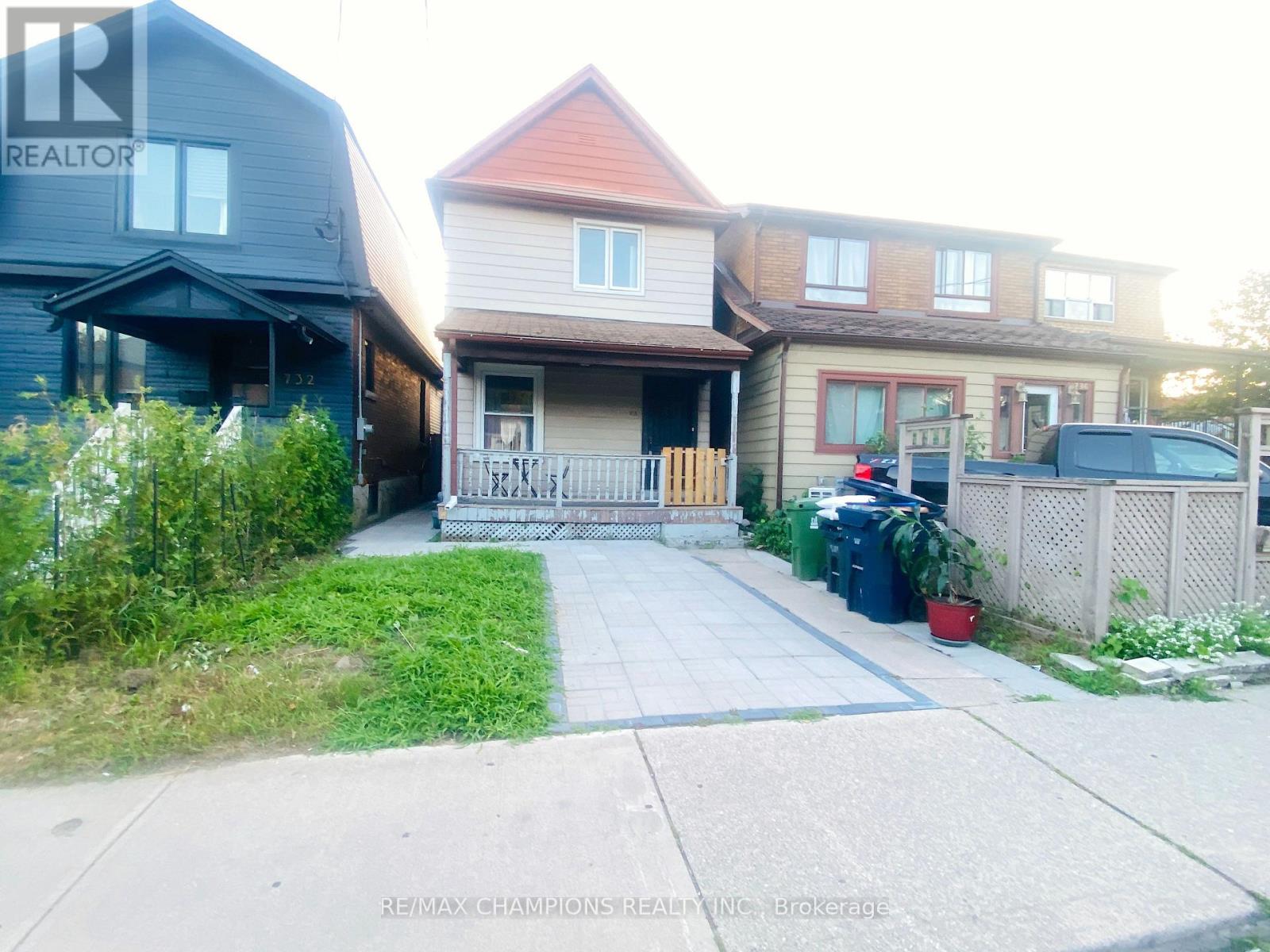 MAIN - 734 WILLARD AVENUE