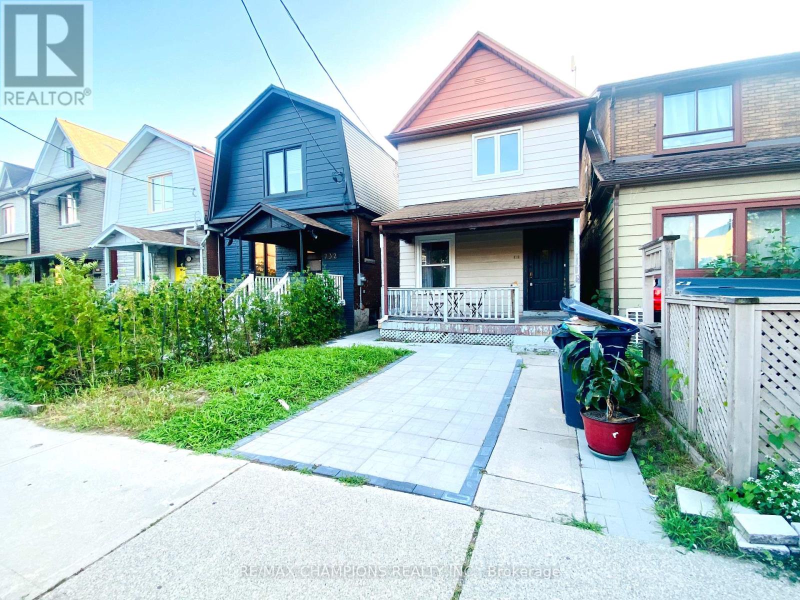 MAIN - 734 WILLARD AVENUE