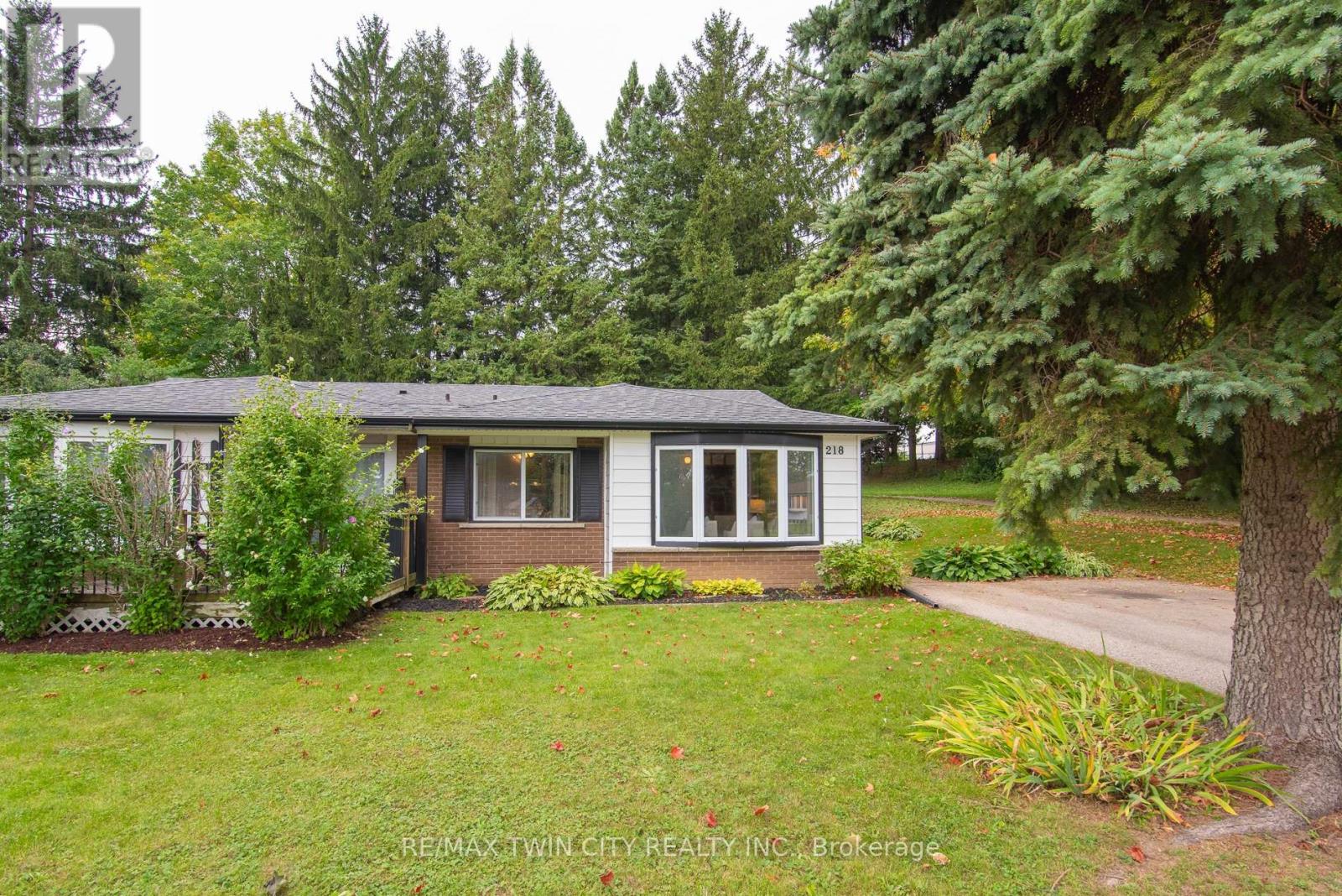 218 PINEDALE DRIVE