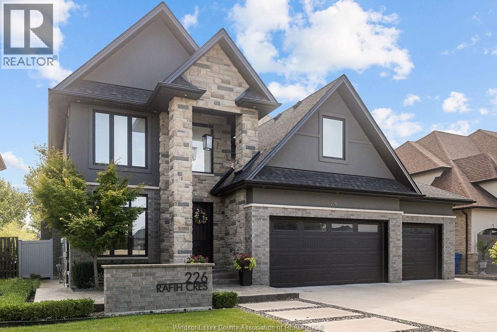 226 RAFIH CRESCENT