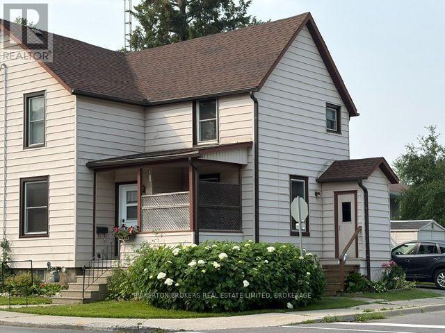 292 WILLIAM STREET N