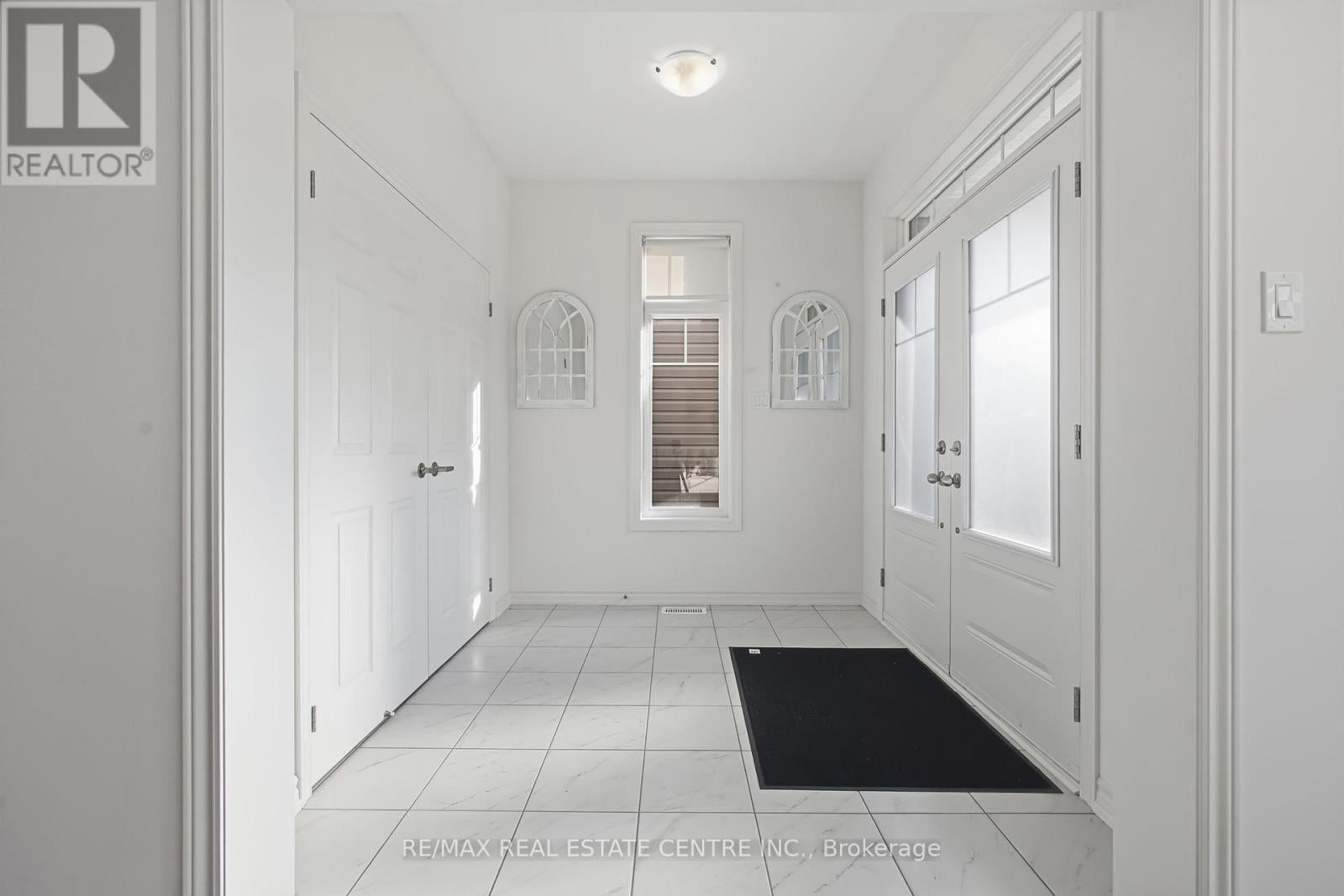 123 REA DRIVE