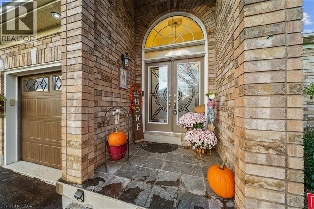 52 MISTYCREEK Crescent