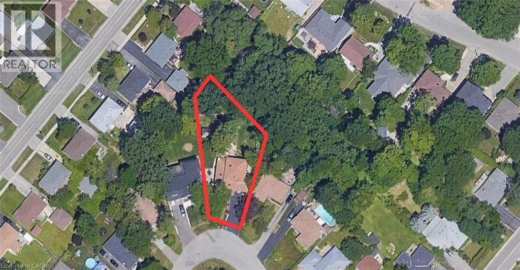 583 STEPHENS Crescent