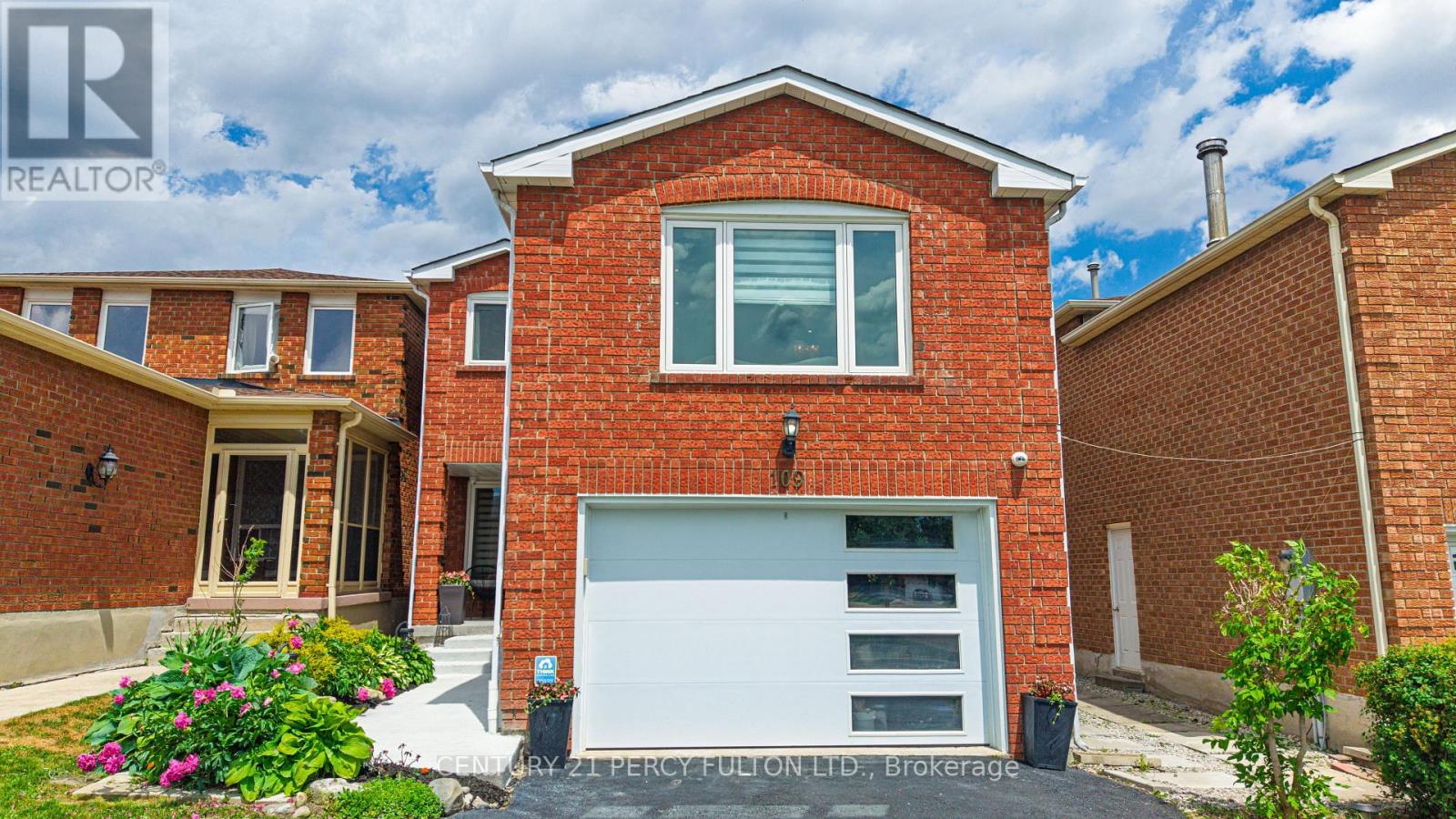 109 WOODCROFT LANE