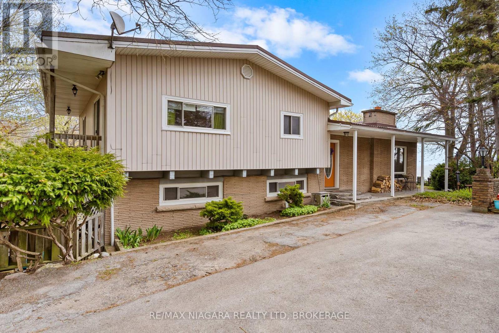 10419 LAKESHORE ROAD
