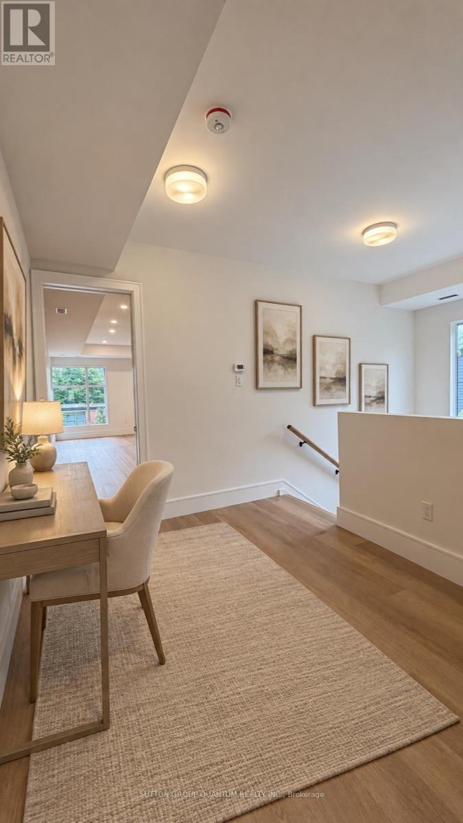 #2 - 43 ELMWOOD AVENUE N