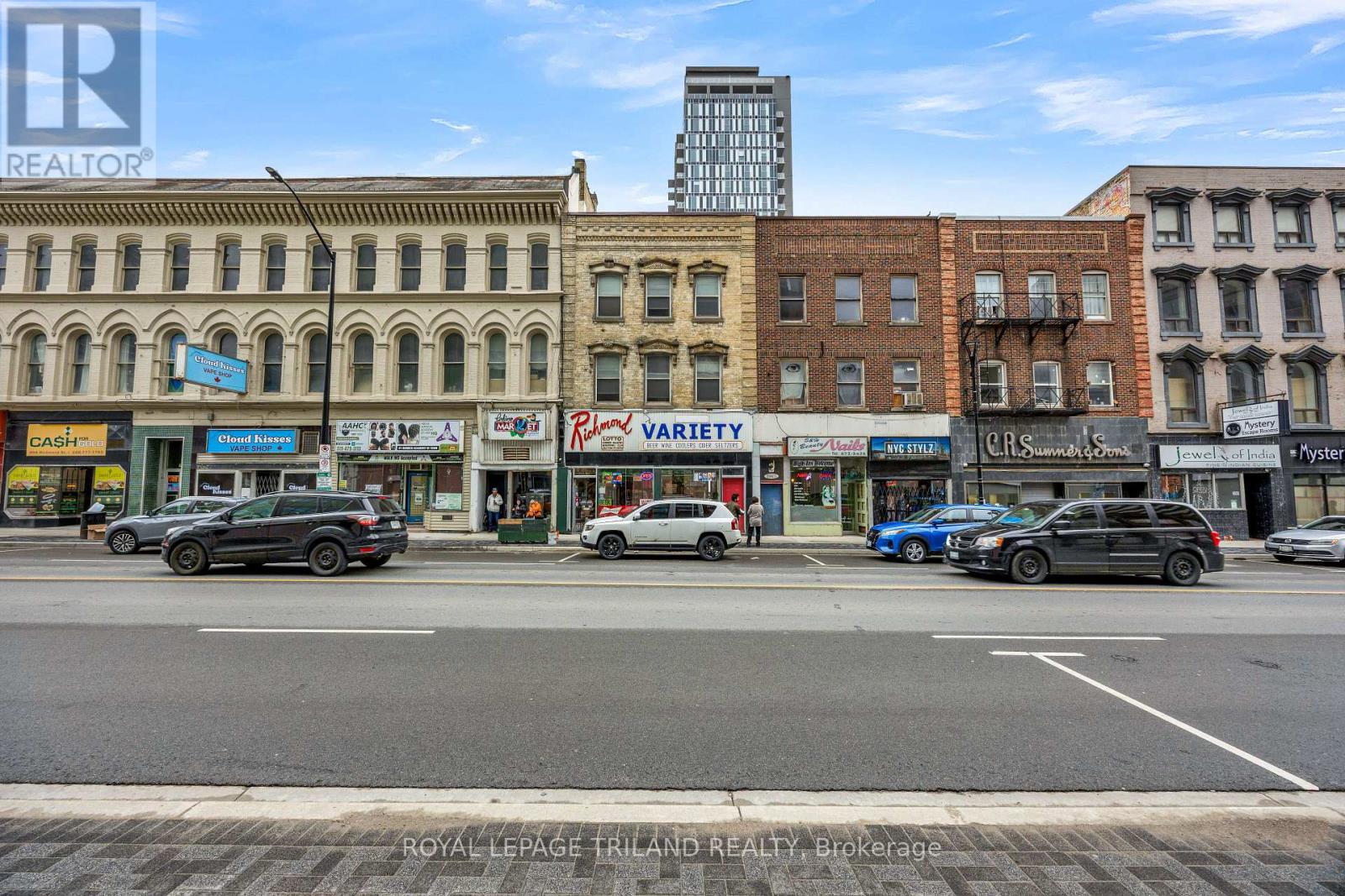 398 RICHMOND STREET