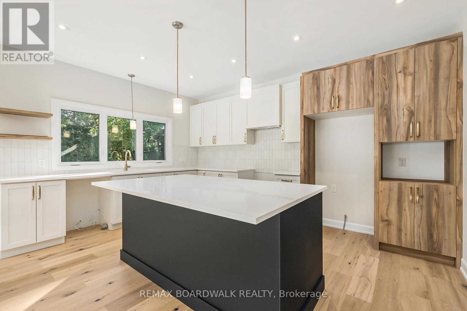 1064 CHABLIS CRESCENT