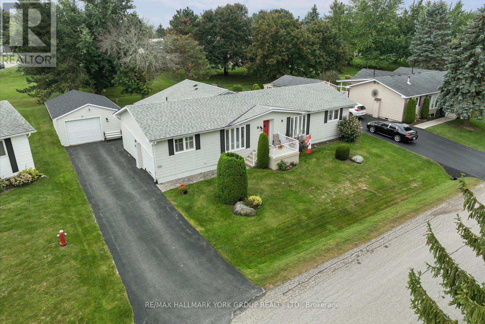 10 KELSEY CRESCENT