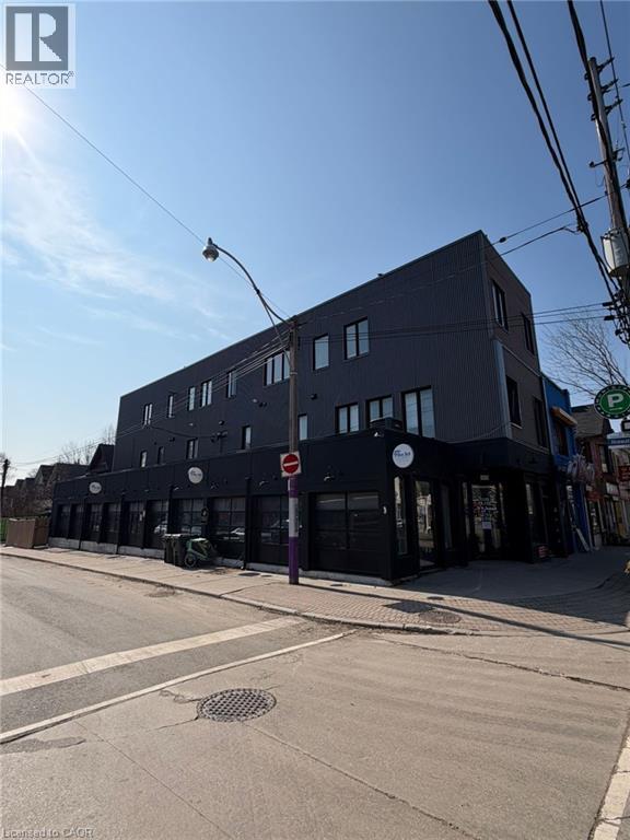 1415 GERRARD Street E