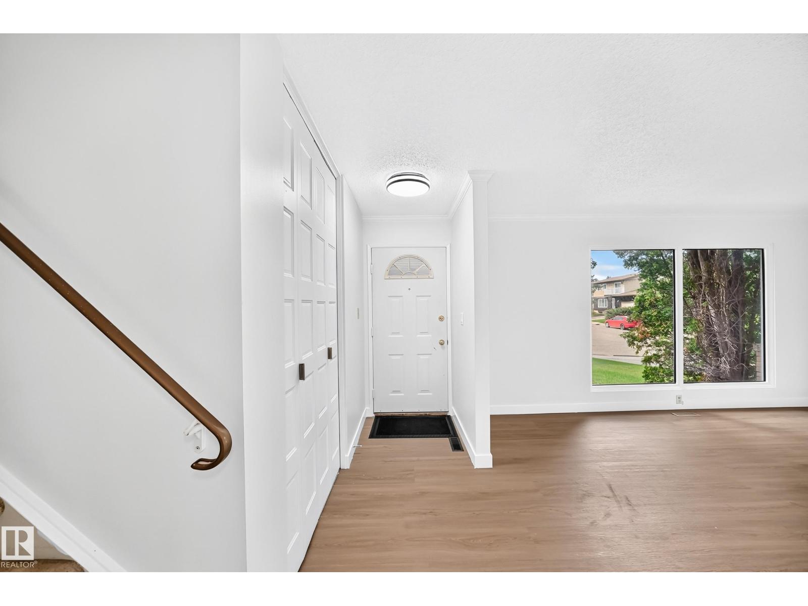 3311 114 ST NW