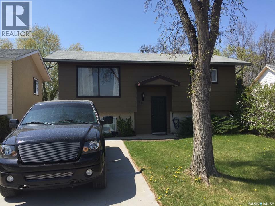 581 3RD STREET W, SHAUNAVON, SK S0N 2M0 - Image 1750053890.jpeg?d=l