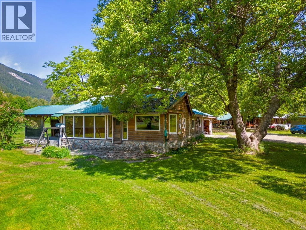 209 LARDEAU RIVER ROAD, LARDEAU, BC V0G 1N0 - Image 3984045366.jpeg?d=l