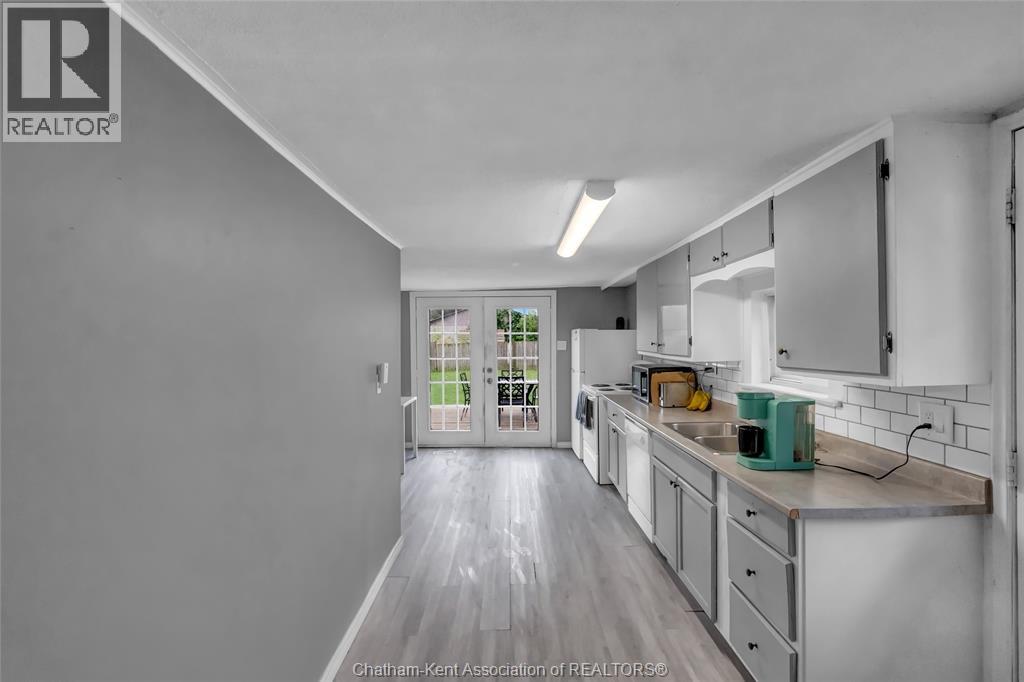 415 Queen STREET