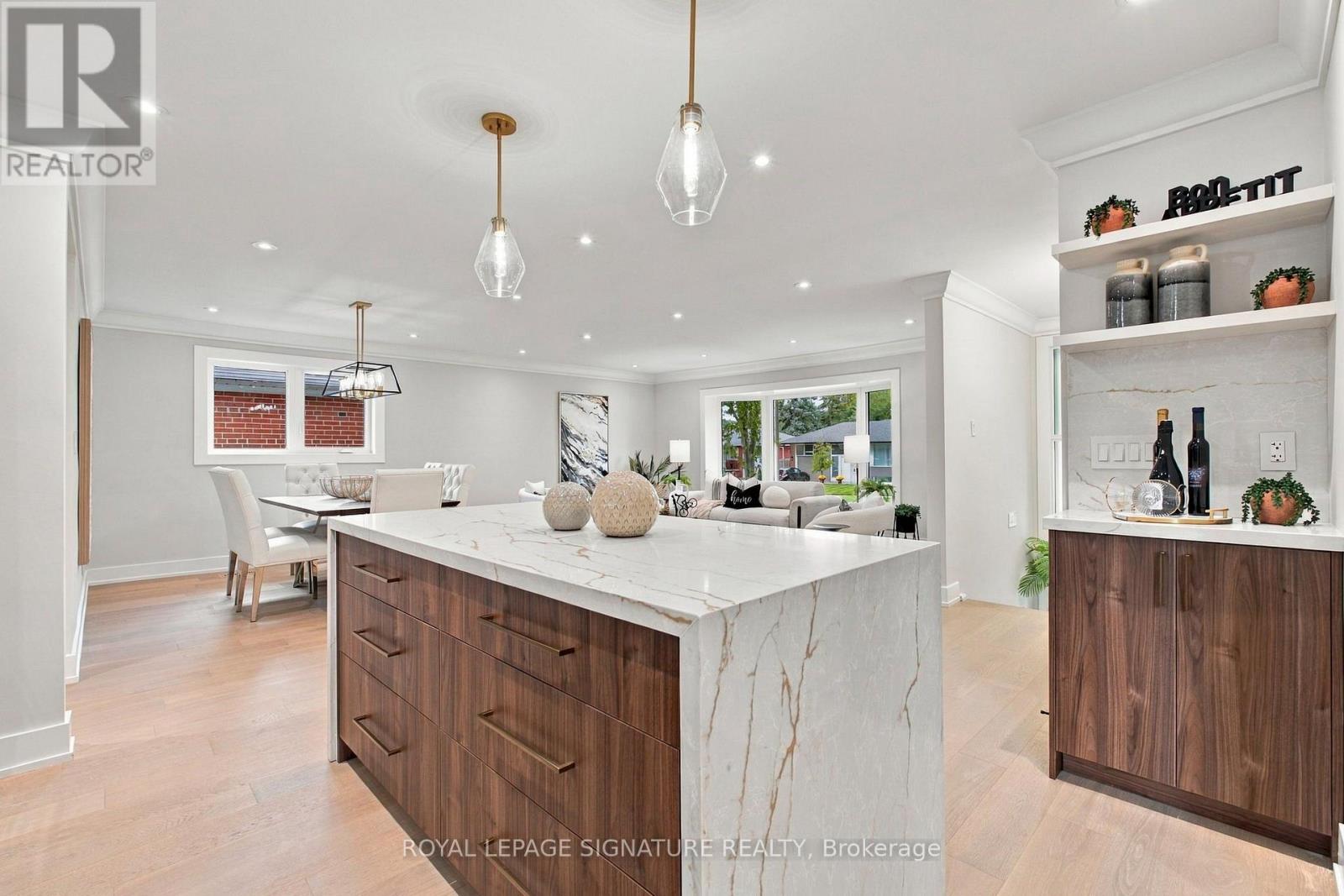 11 BROOK TREE CRESCENT
