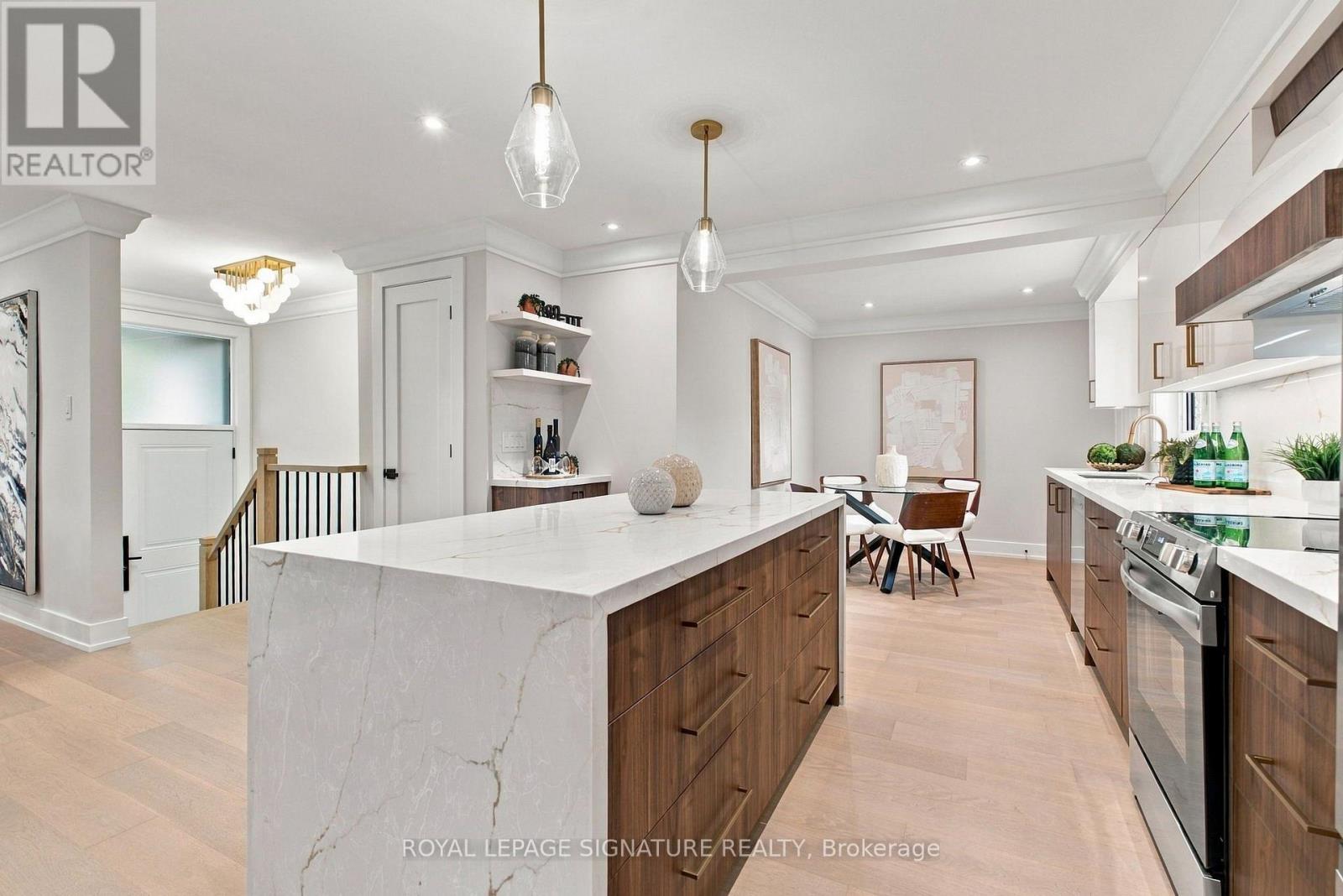 11 BROOK TREE CRESCENT
