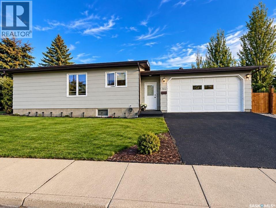 302 COWIE CRESCENT, SWIFT CURRENT, SK S9H 4W7 - Image 1692063436.jpeg?d=l