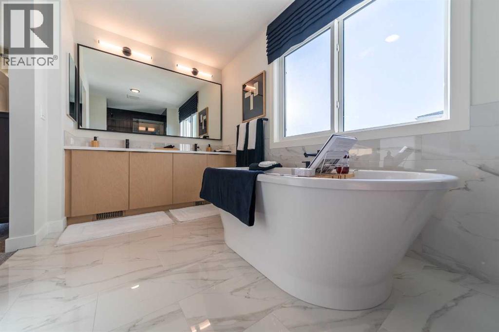 609 Lambeau Link SE