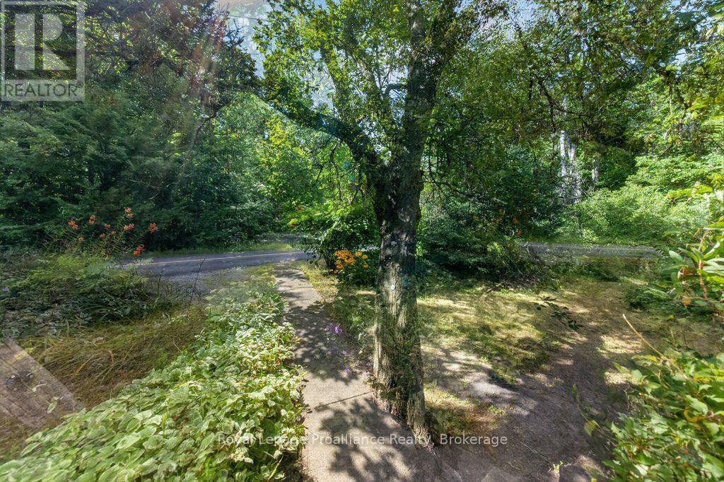 2452 HENDERSON ROAD