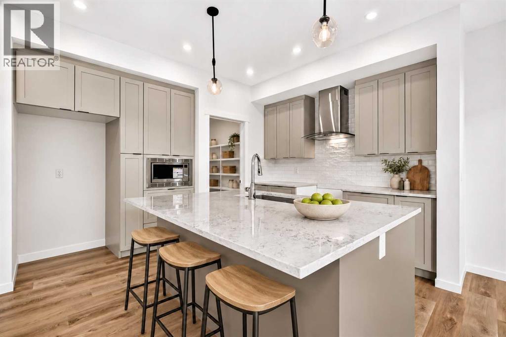 551 Mercado Avenue SE