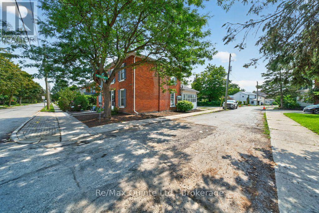 15 FORIN STREET