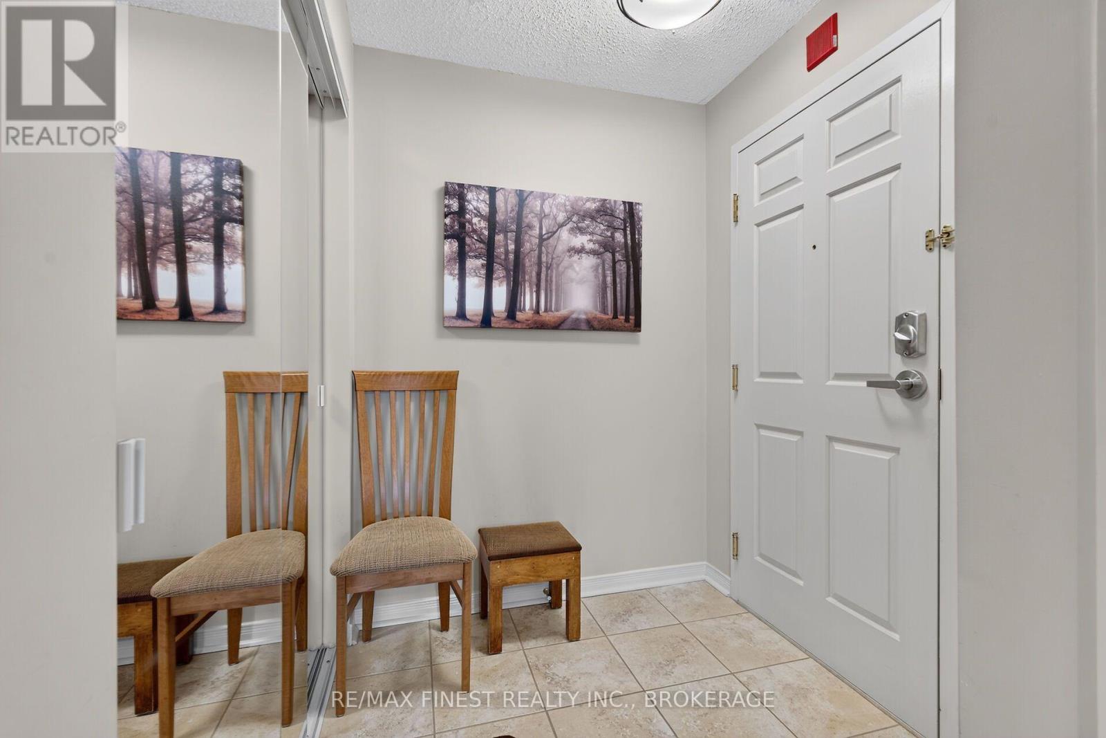 610 - 115 BARRETT COURT