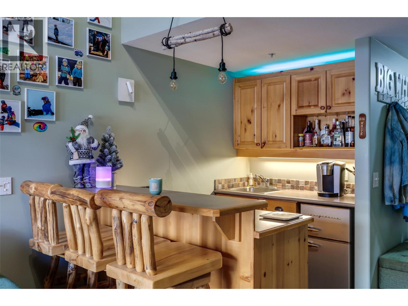5335 Big White Road Unit# 209