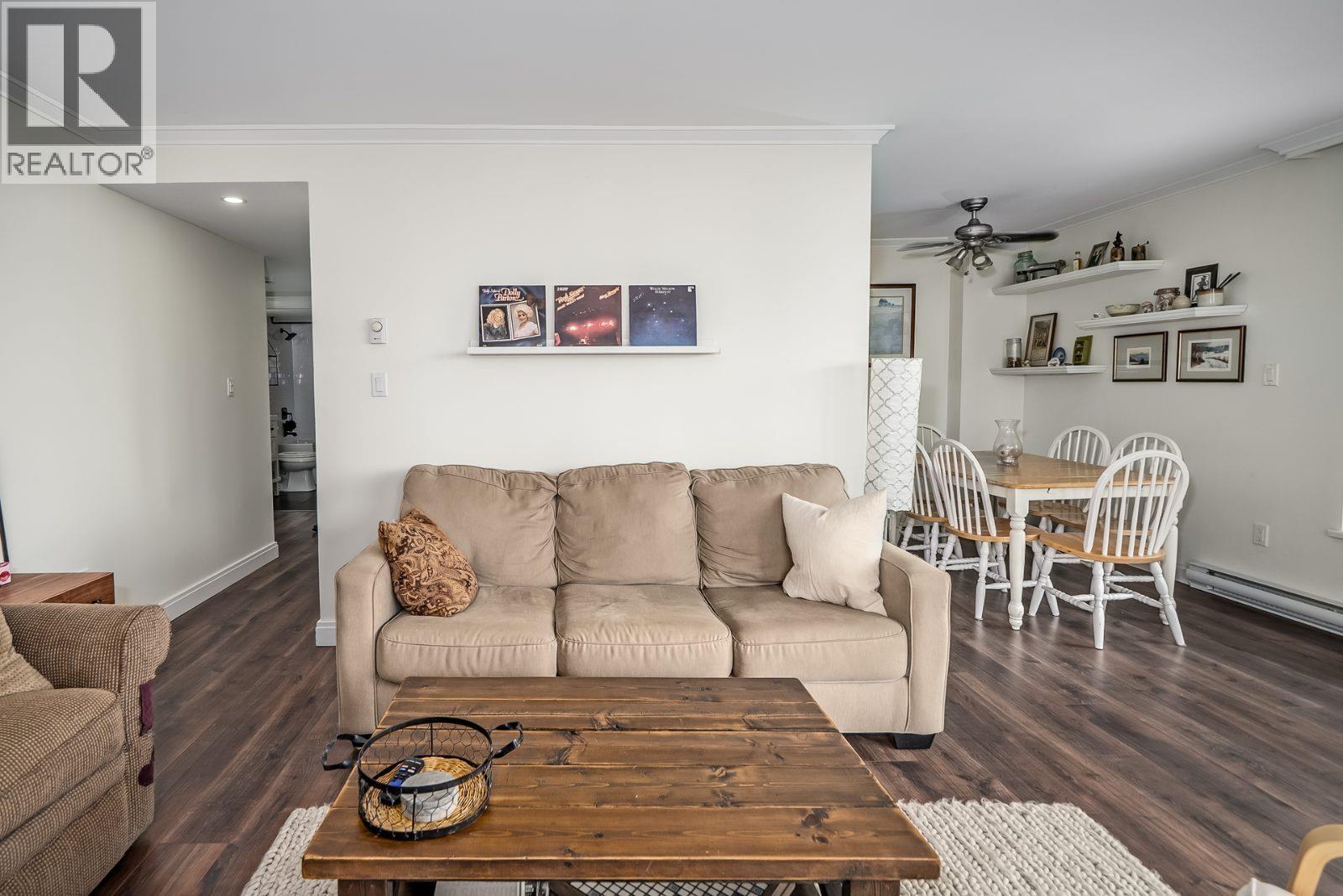 1808 2041 BELLWOOD AVENUE