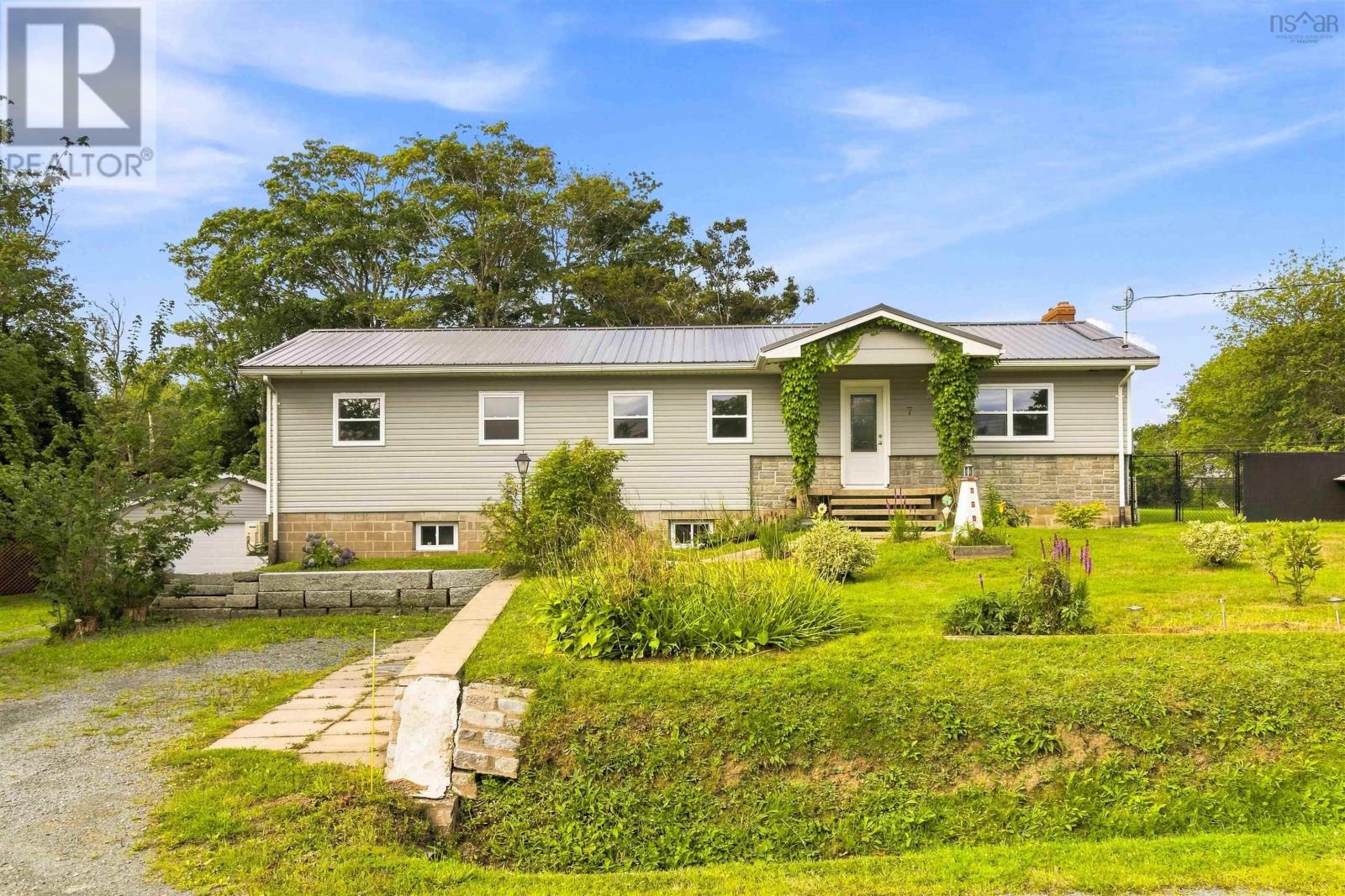 7 Patterson Road - Photo 2