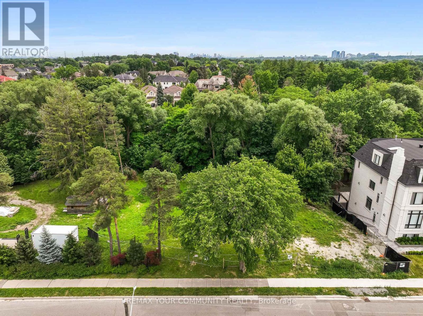 7 BIRCH AVENUE W