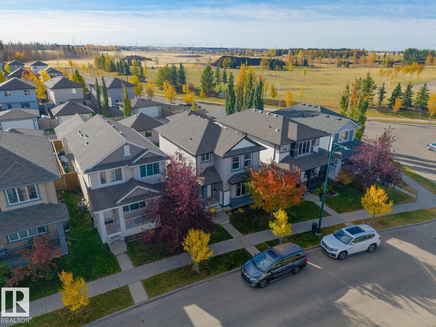 1175 36 AV NW