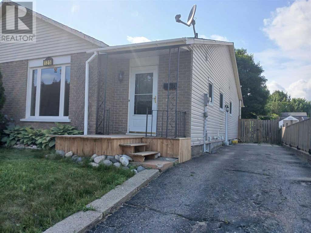 125 LAURIER RD