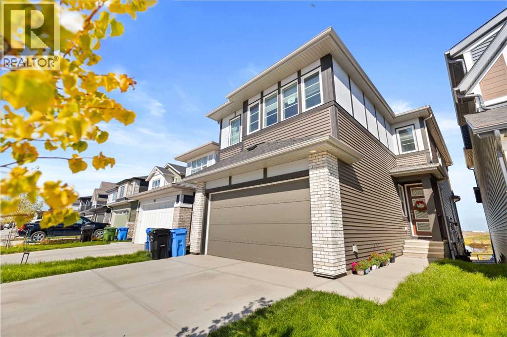86 Corner Glen Gardens NE