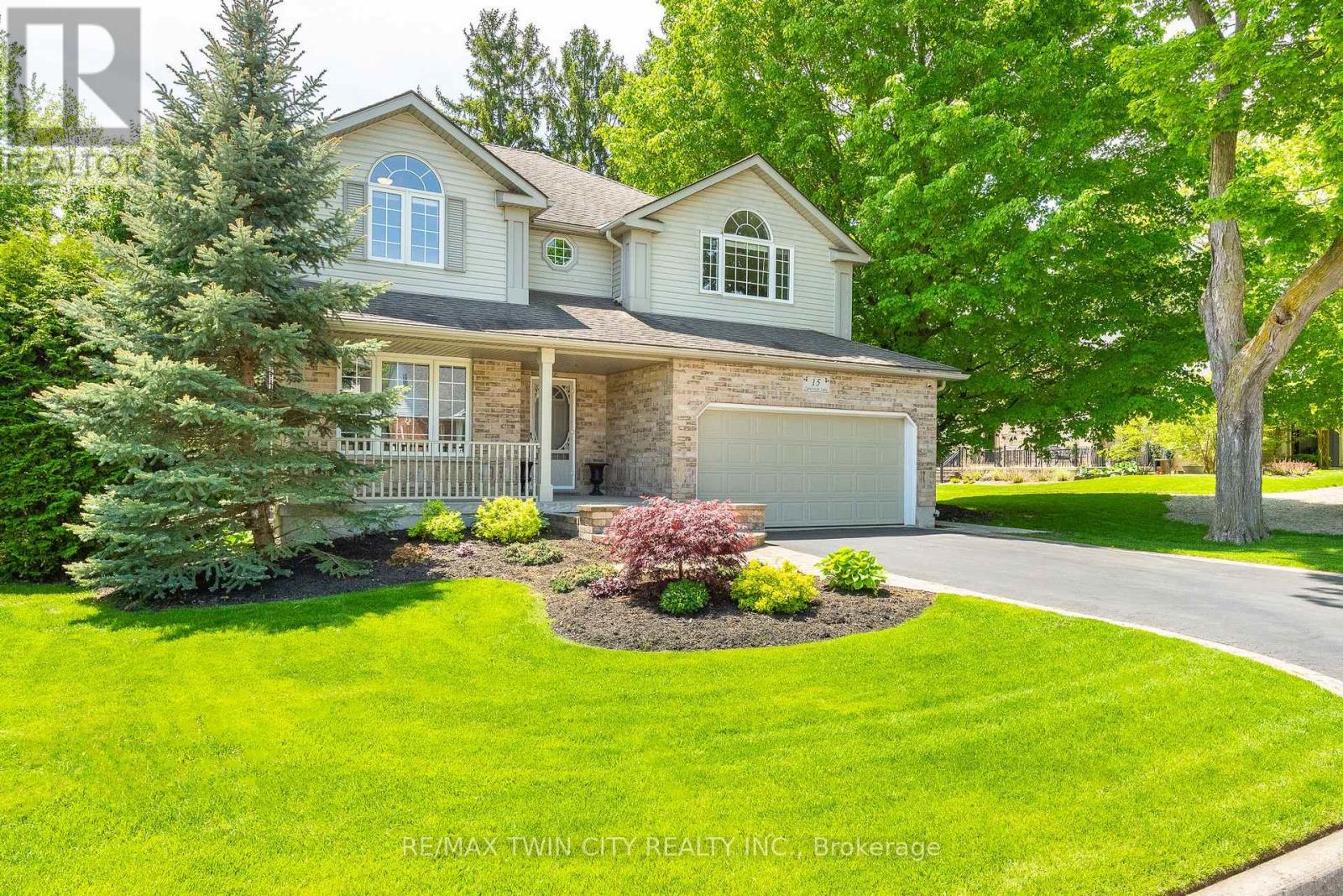15 CAROLINIAN LANE