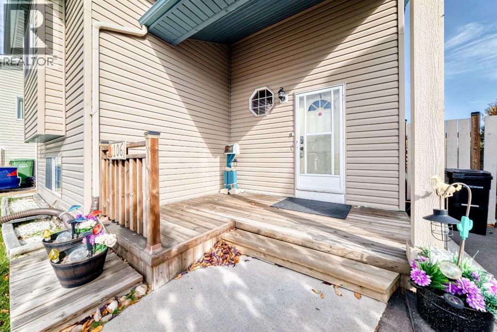 106 Elizabeth Way SE