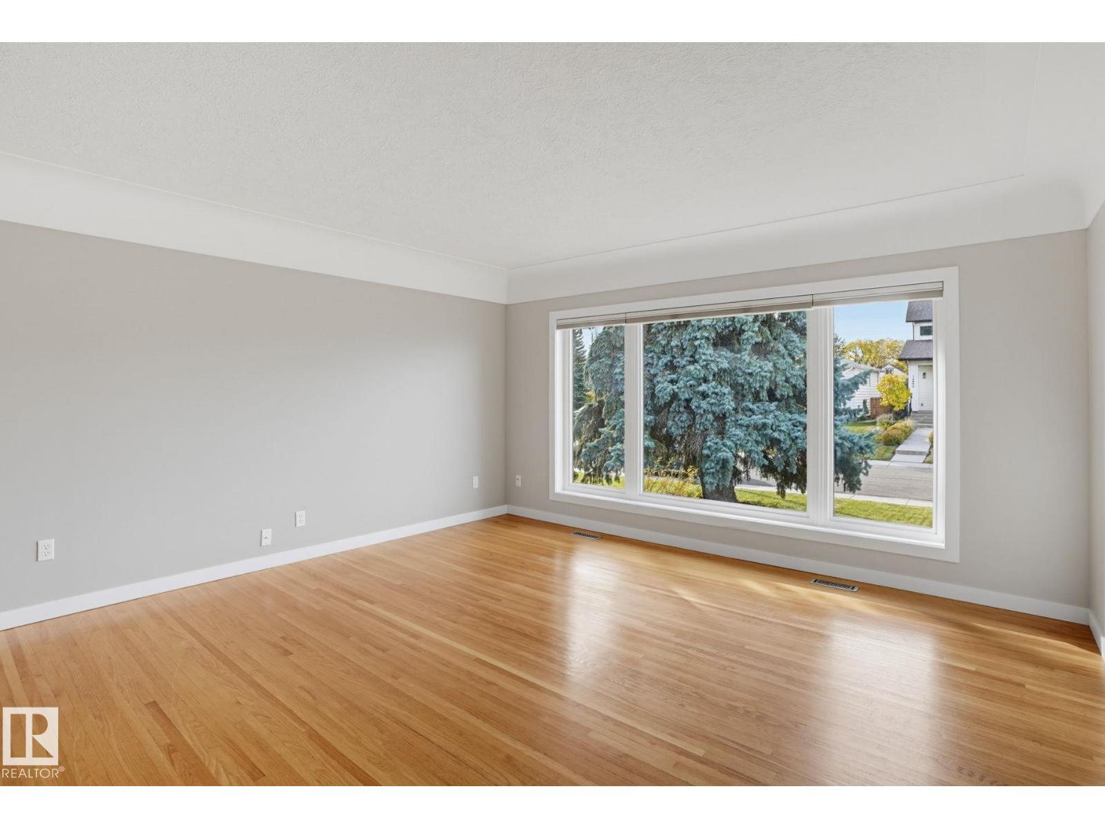 10807 134 ST NW