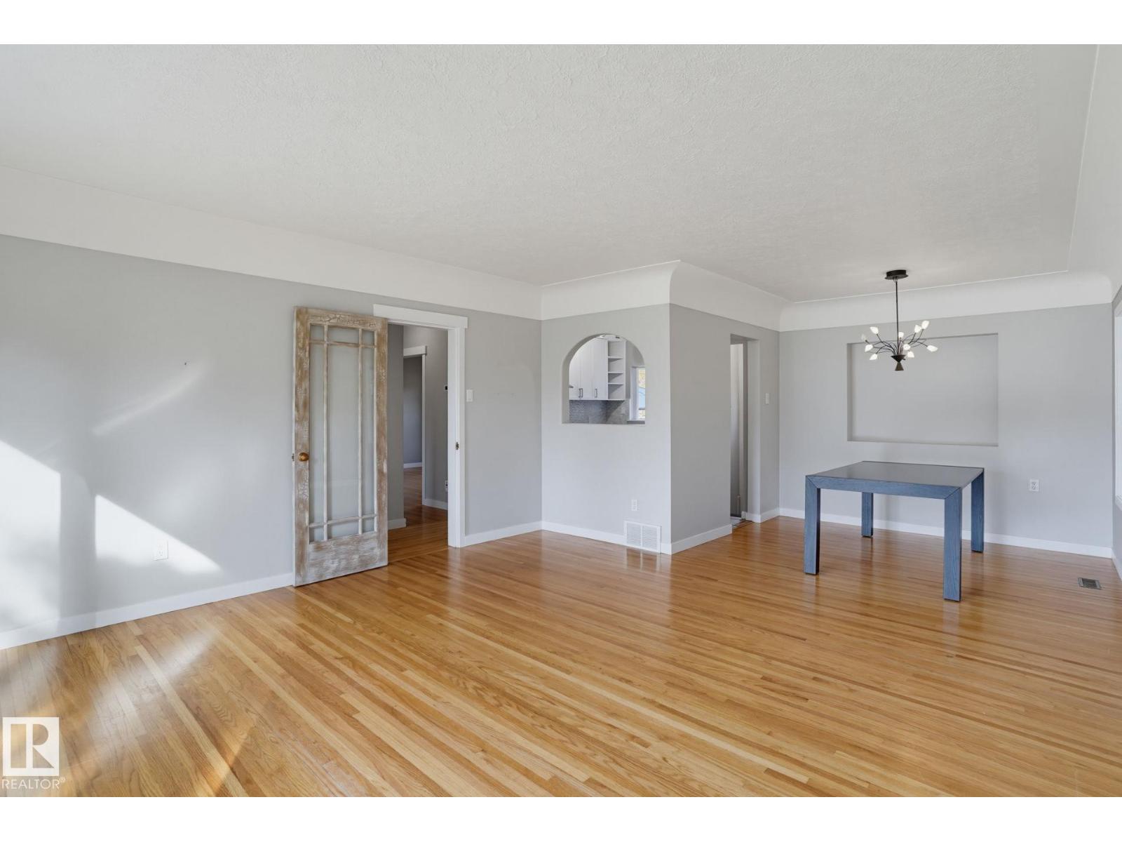 10807 134 ST NW