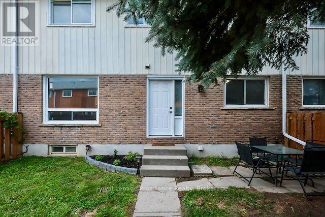 35 - 19 TRACEY PARK DRIVE