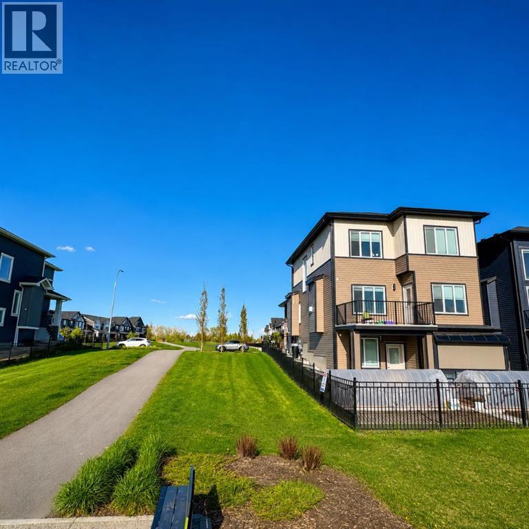 51 Midgrove Drive SW