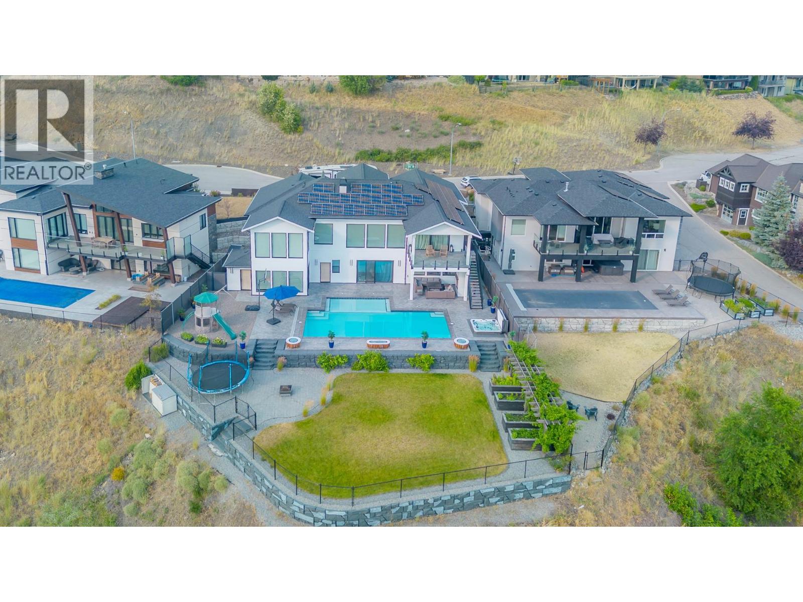 628 Hart Place