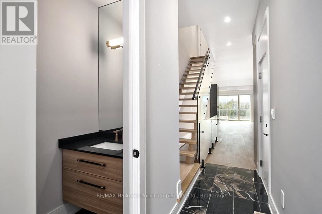 11 WATERVIEW LANE