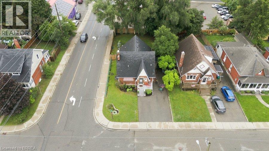 59 LYONS Avenue